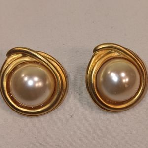 Women's faux pearl earrings